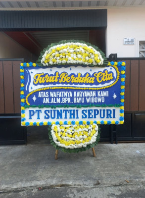 Papan Bunga Duka di Makimi