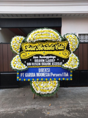 Papan Bunga Duka di Makimi