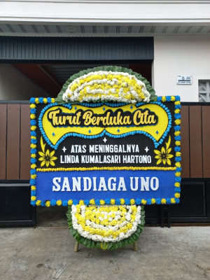Papan Bunga Duka di Makimi
